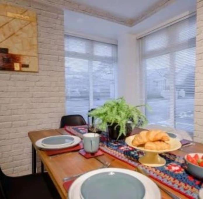 The Railway Villa Пембрук Екстериор снимка